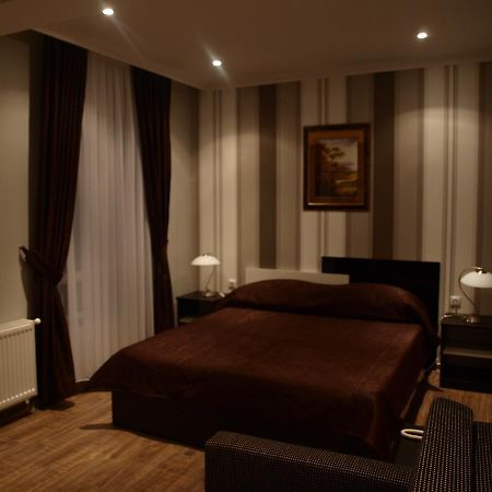 Razgrad Hotel Mimoza מראה חיצוני תמונה