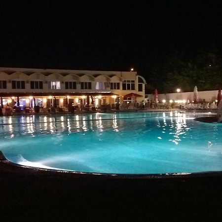 Razgrad Hotel Mimoza מראה חיצוני תמונה