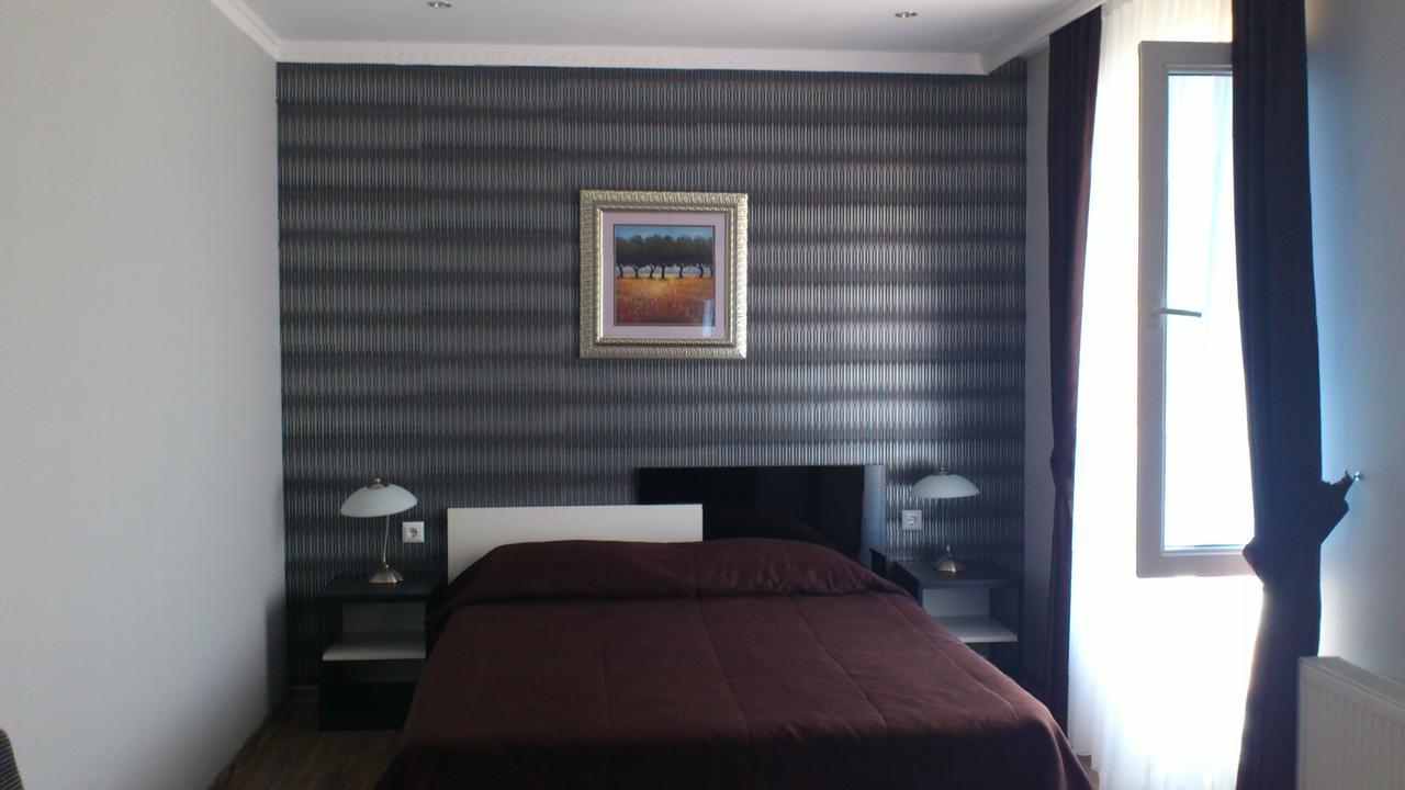 Razgrad Hotel Mimoza מראה חיצוני תמונה