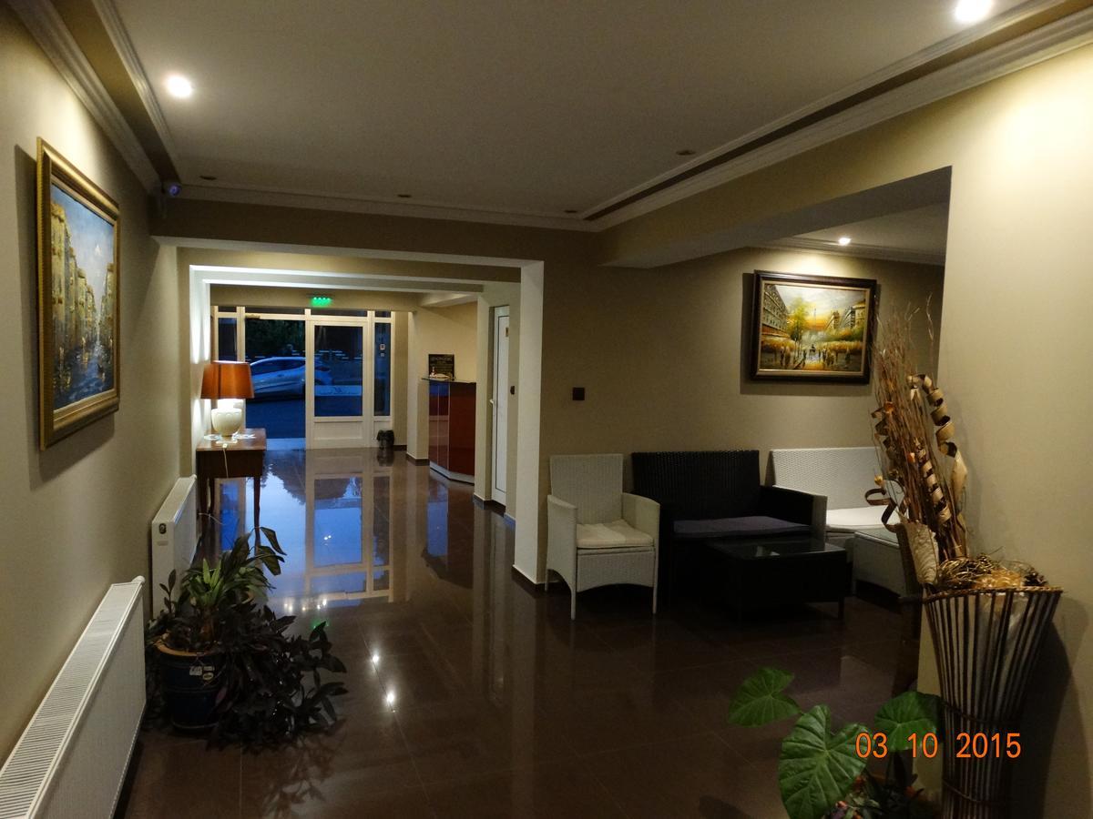 Razgrad Hotel Mimoza מראה חיצוני תמונה
