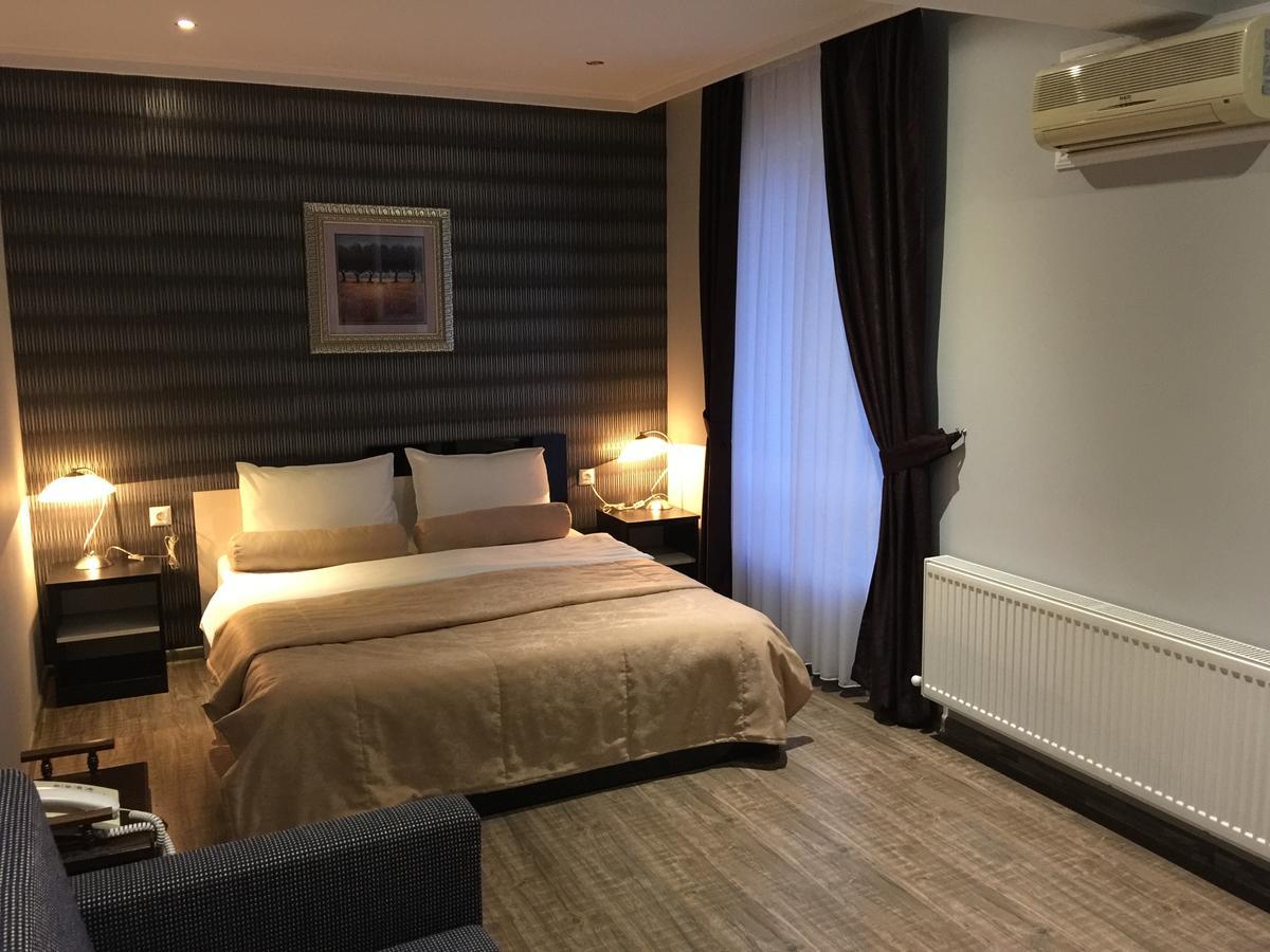 Razgrad Hotel Mimoza מראה חיצוני תמונה